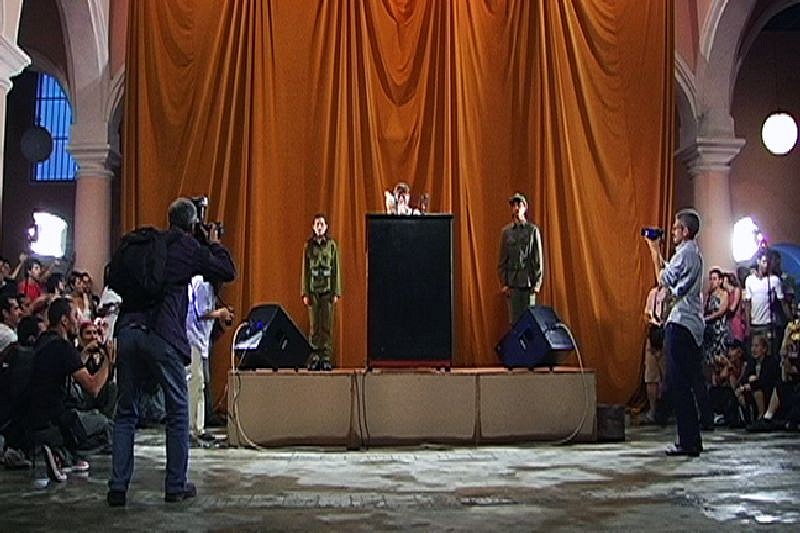 Tania Bruguera, El Susurro de Tatlin # 6 (Versión para La Habana)
2009, video